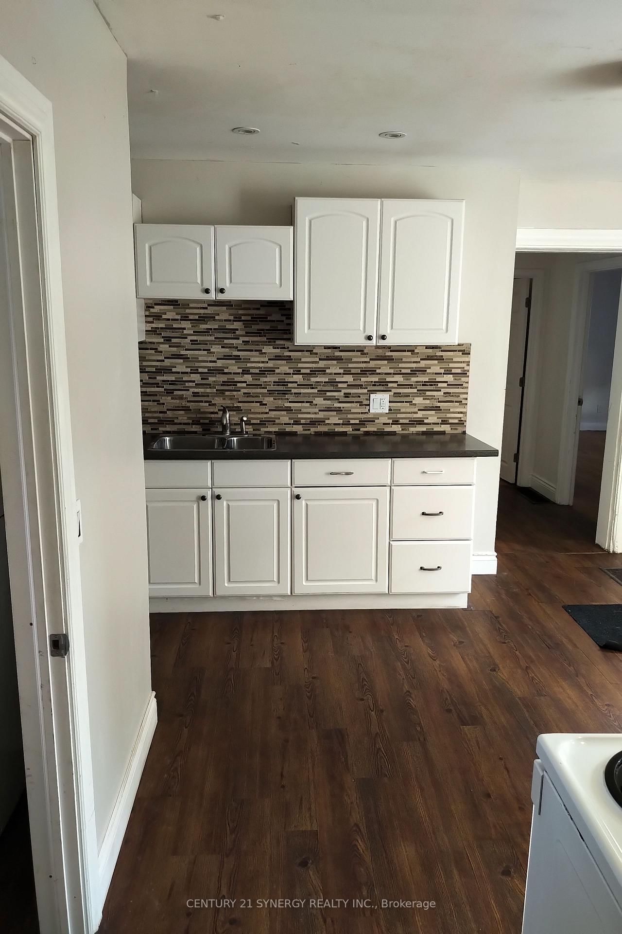 341 Parkdale Avenue • Ottawa, ON photo 8