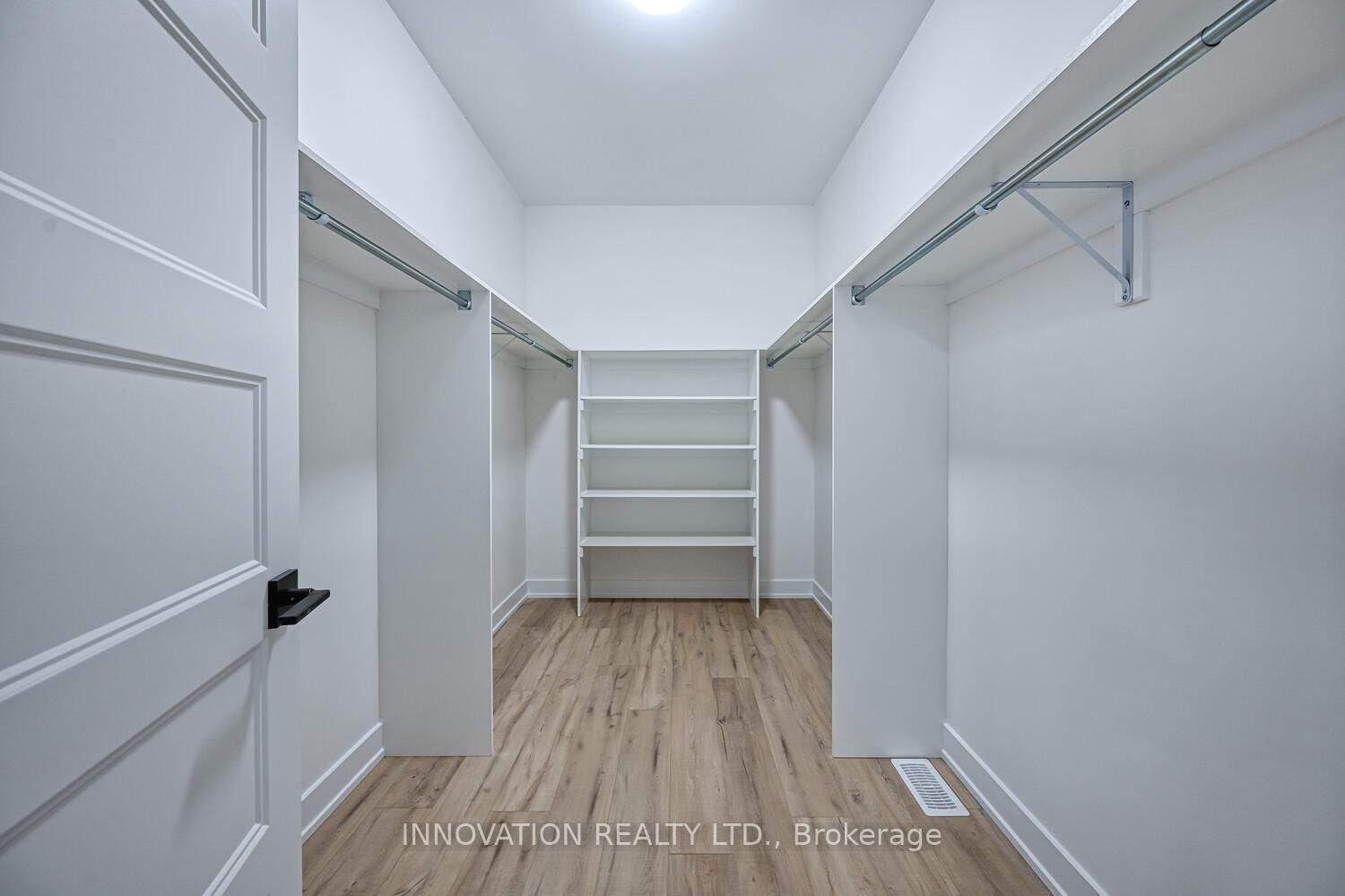 10472 St John Street • North Dundas, ON photo 20