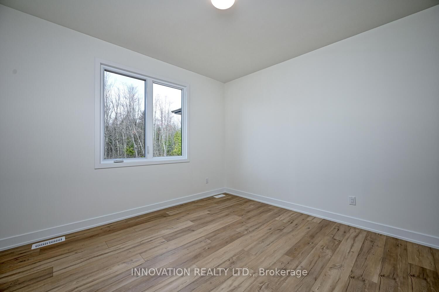 10472 St John Street • North Dundas, ON photo 22