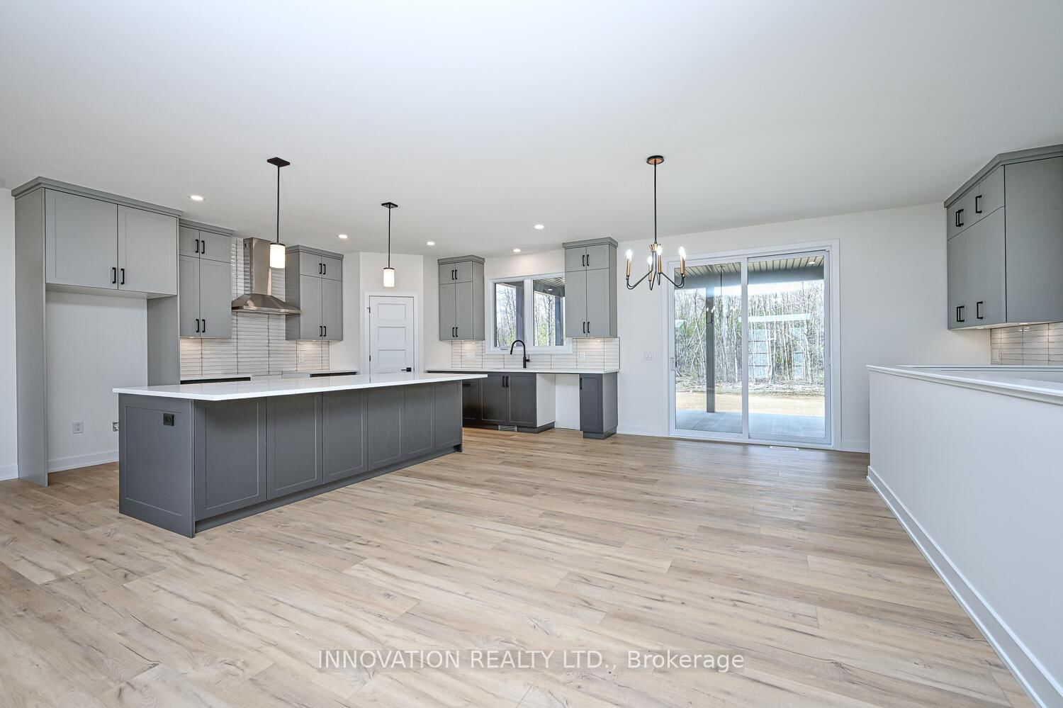 10472 St John Street • North Dundas, ON photo 8