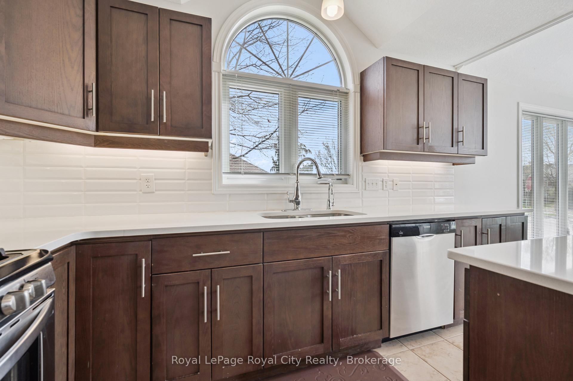 27 Elkin Court, Unit 19