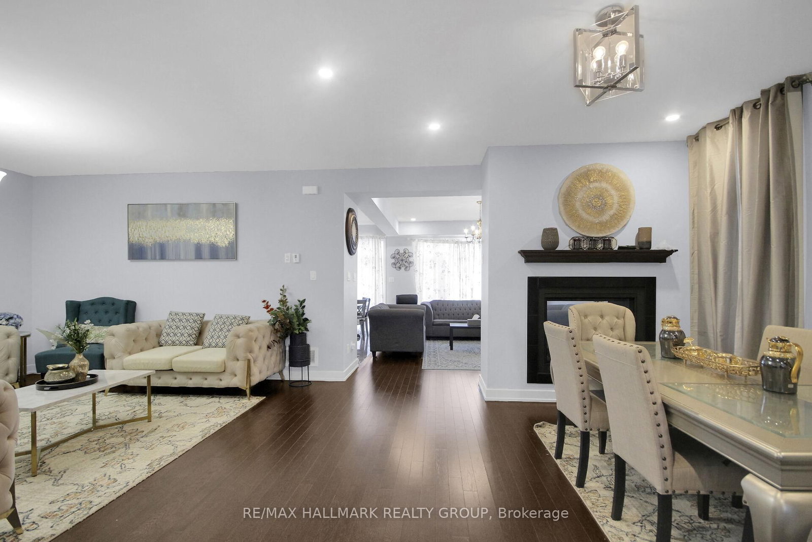 568 Bobolink Ridge • Ottawa, ON photo 8