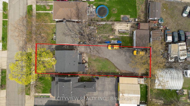 76 Stapleton Avenue