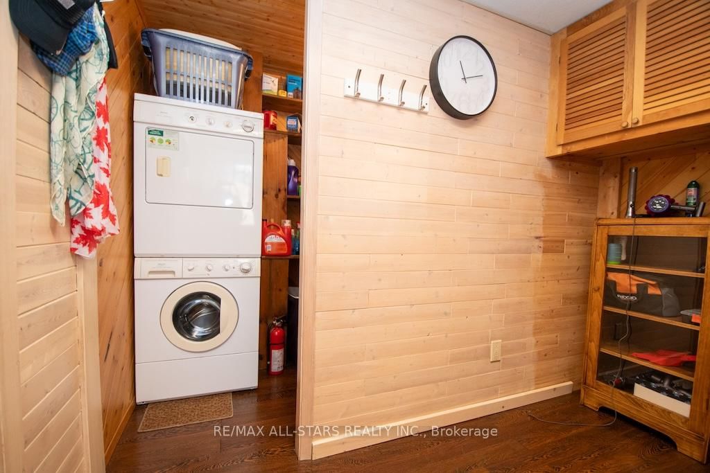 1130 Towering Oaks Drive • Minden Hills, ON photo 14