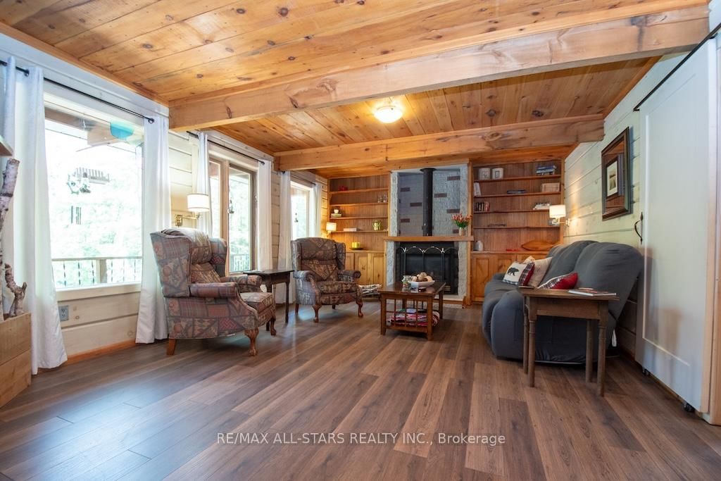 1130 Towering Oaks Drive • Minden Hills, ON photo 15