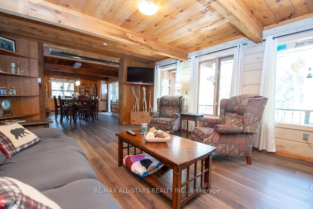 1130 Towering Oaks Drive • Minden Hills, ON photo 16