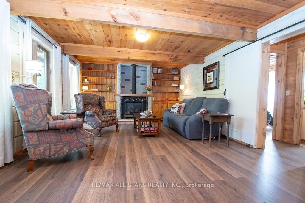 1130 Towering Oaks Drive • Minden Hills, ON photo 17