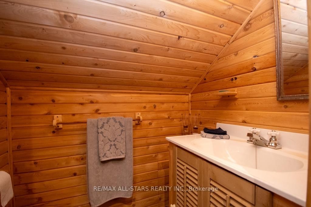 1130 Towering Oaks Drive • Minden Hills, ON photo 21