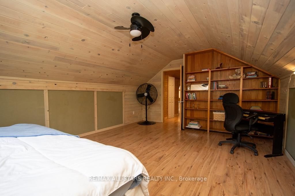 1130 Towering Oaks Drive • Minden Hills, ON photo 24