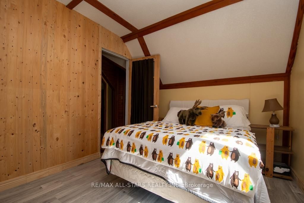1130 Towering Oaks Drive • Minden Hills, ON photo 31