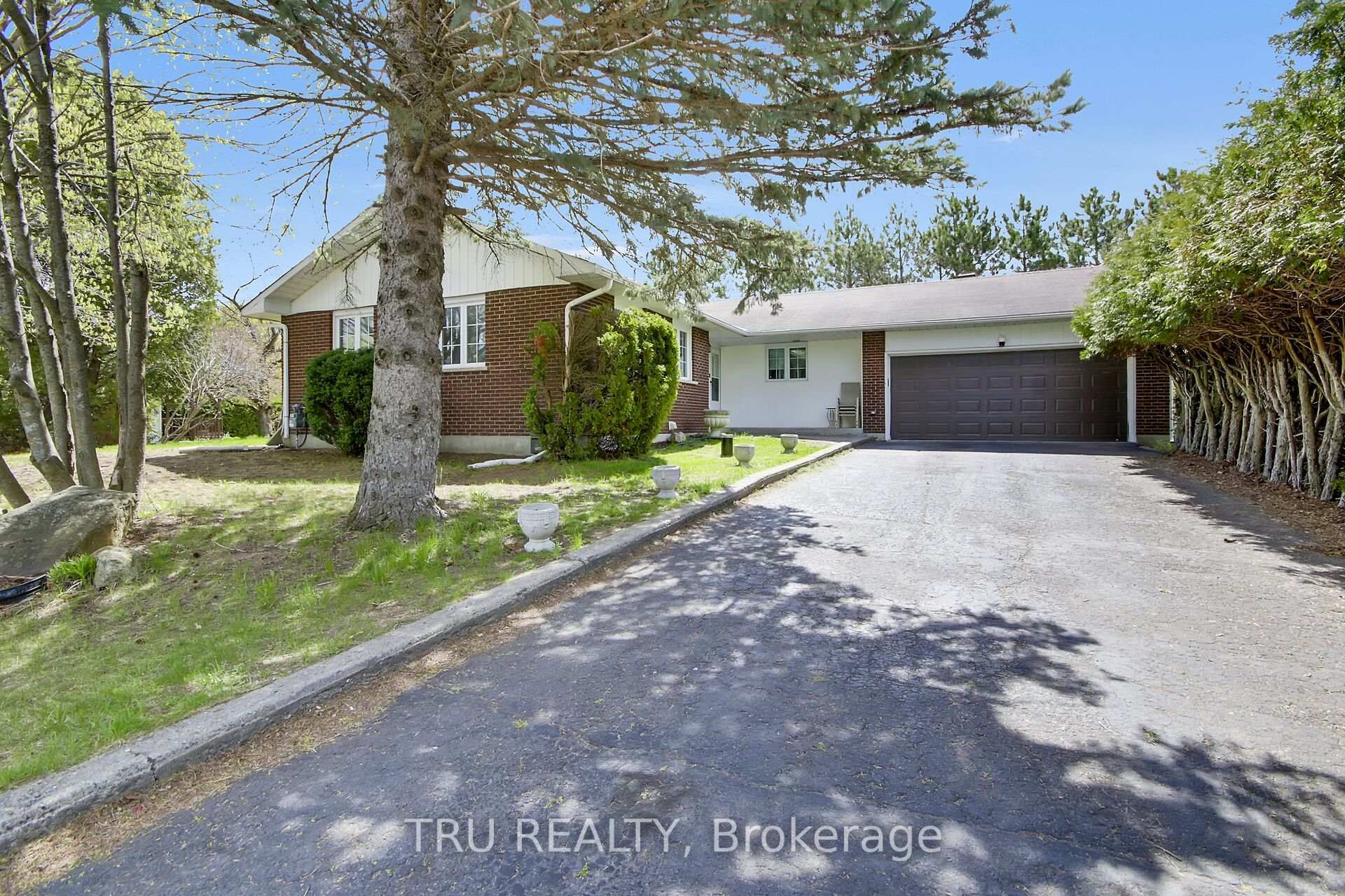 7038 SHIELDS Drive, Greely, ON