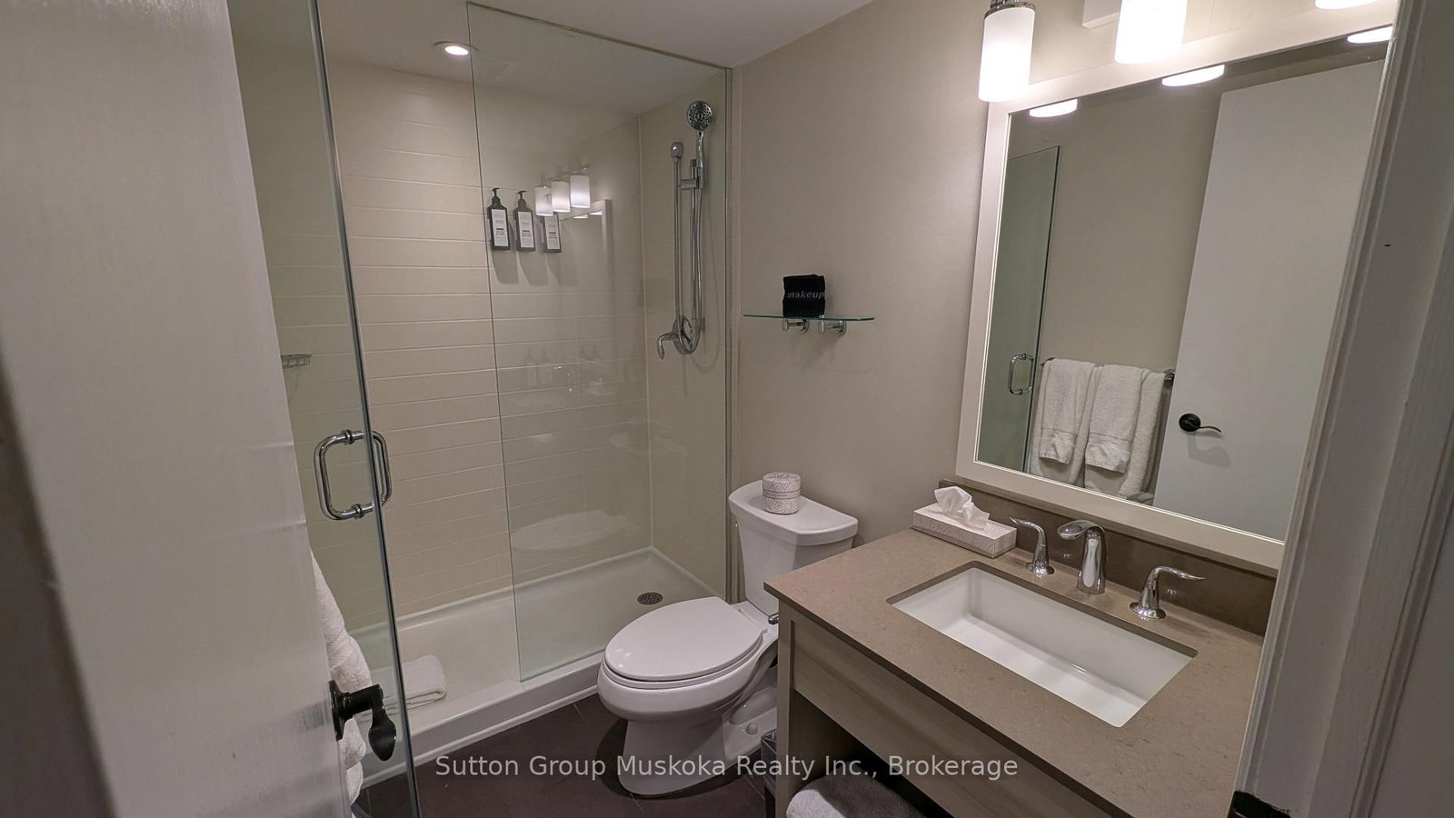1235 Deerhurst Drive, Unit 52-207 - Photo 11