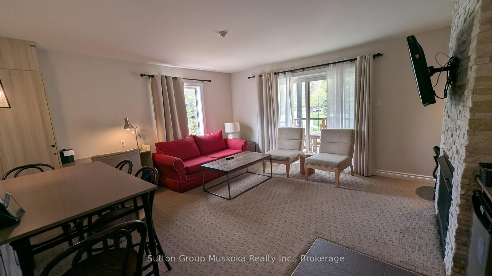 1235 Deerhurst Drive, Unit 52-207 - Photo 6
