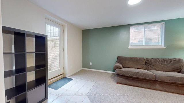 Lower - 22 Moss Place
