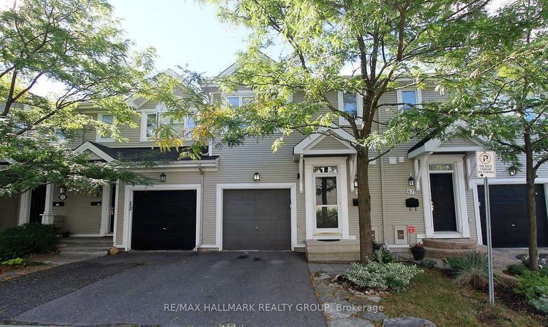 home for lease on 55 Maxton Private