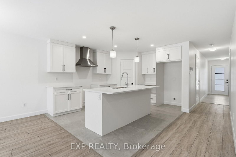 142 Elizabeth St photo 5