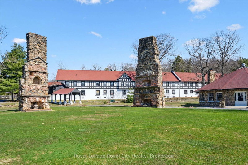 202 & 206 - 12 Bigwin Island
