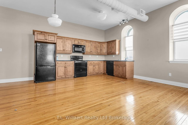 310 - 17 Brock St W