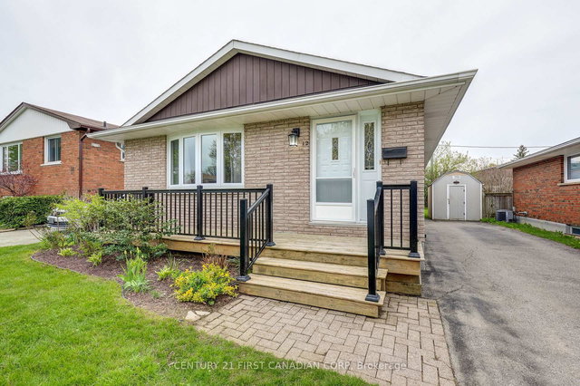 12 Rosemount Crescent