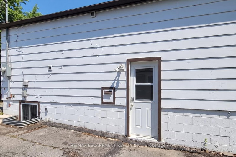 131 Leland St, Hamilton, L8S 3A3 | Image 3