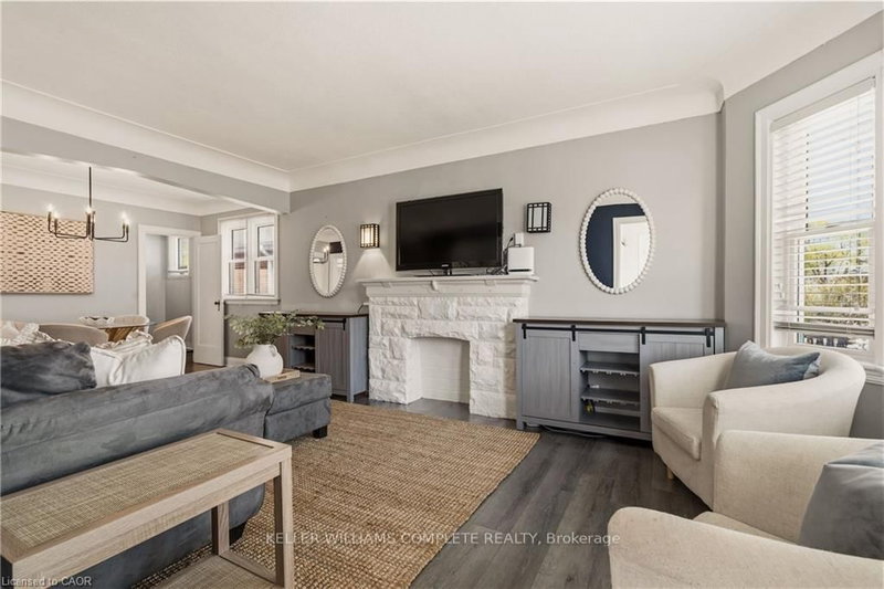 148 Huxley Ave S, Hamilton, L8K 2R1 | Image 3