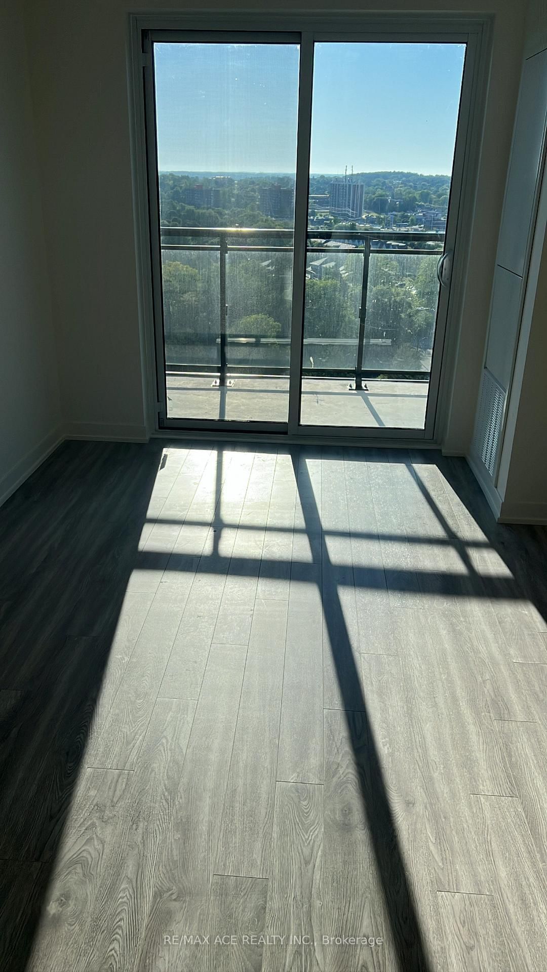 128 King Street N, Unit 1610 - Photo 4