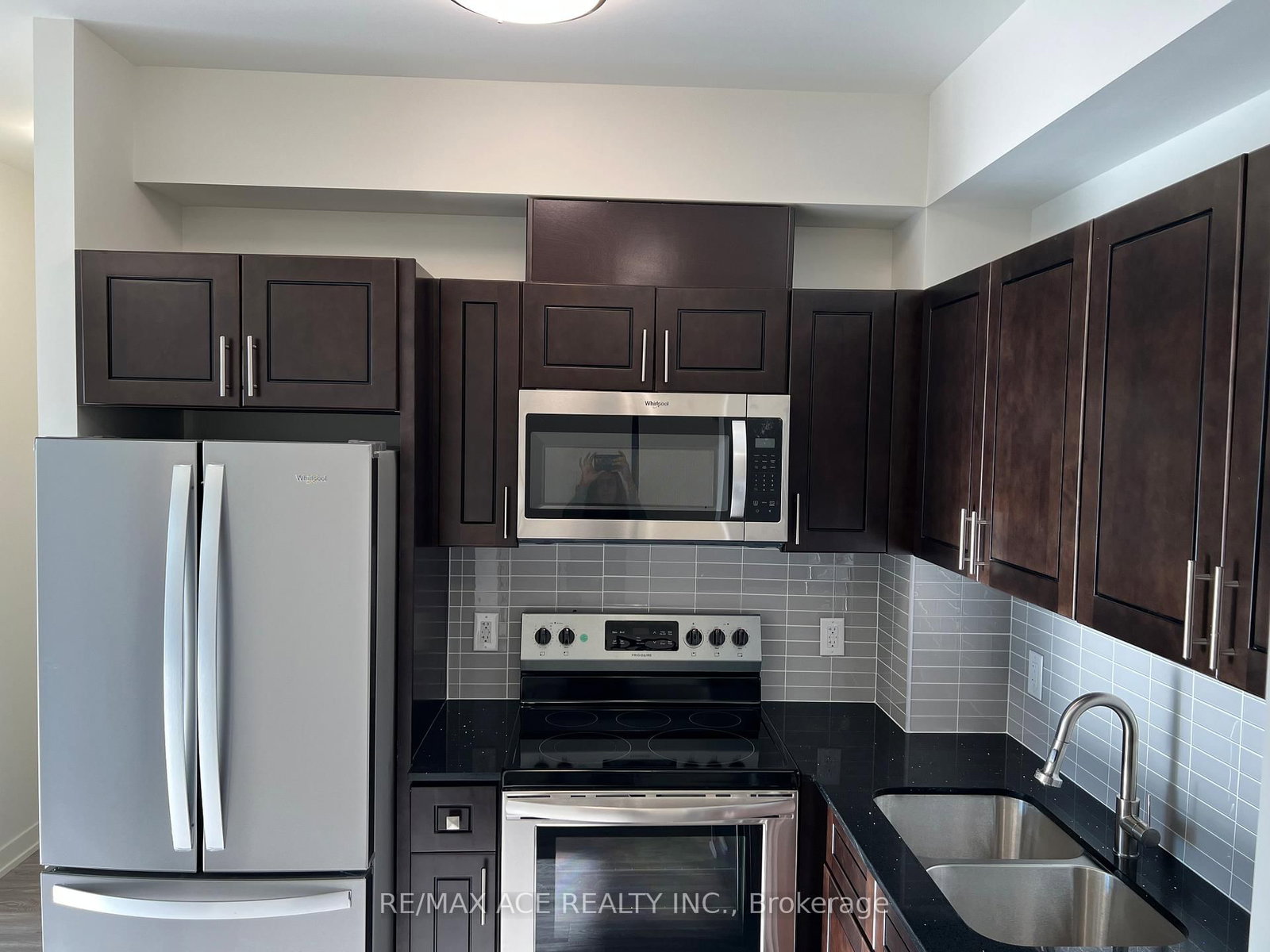 128 King Street N, Unit 1610 - Photo 6