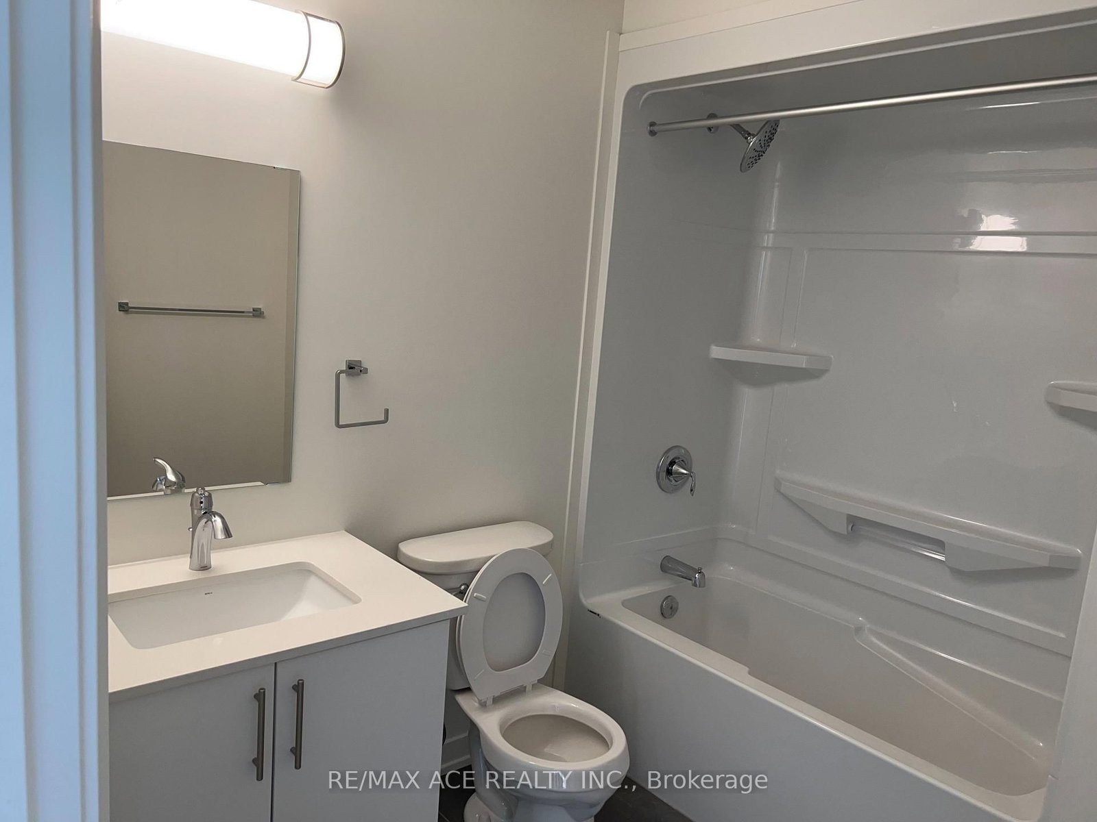 128 King Street N, Unit 1610 - Photo 9