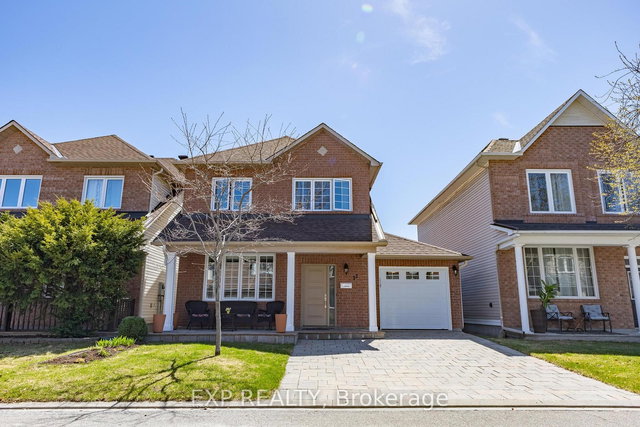 32 Stonepointe Avenue