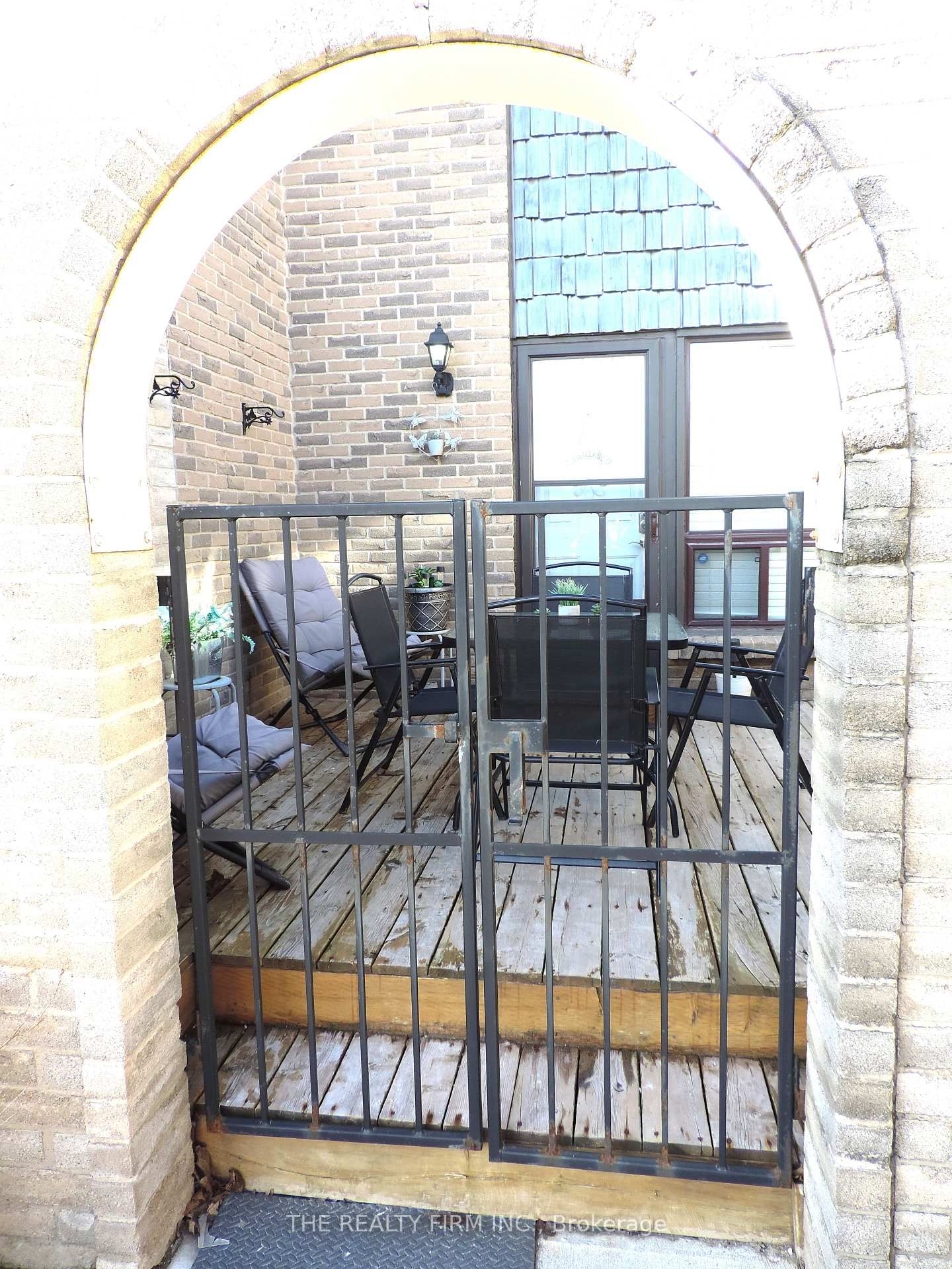 474 Southdale Road E, Unit 33 - Photo 40