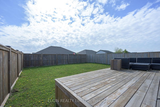 9 Ashberry Place