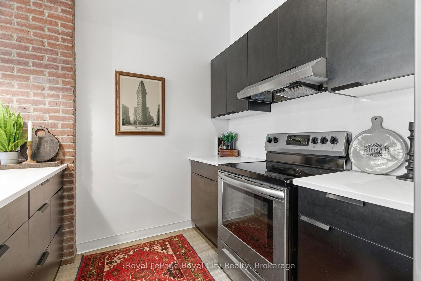 120 Huron Street, Unit 112 - Photo 11