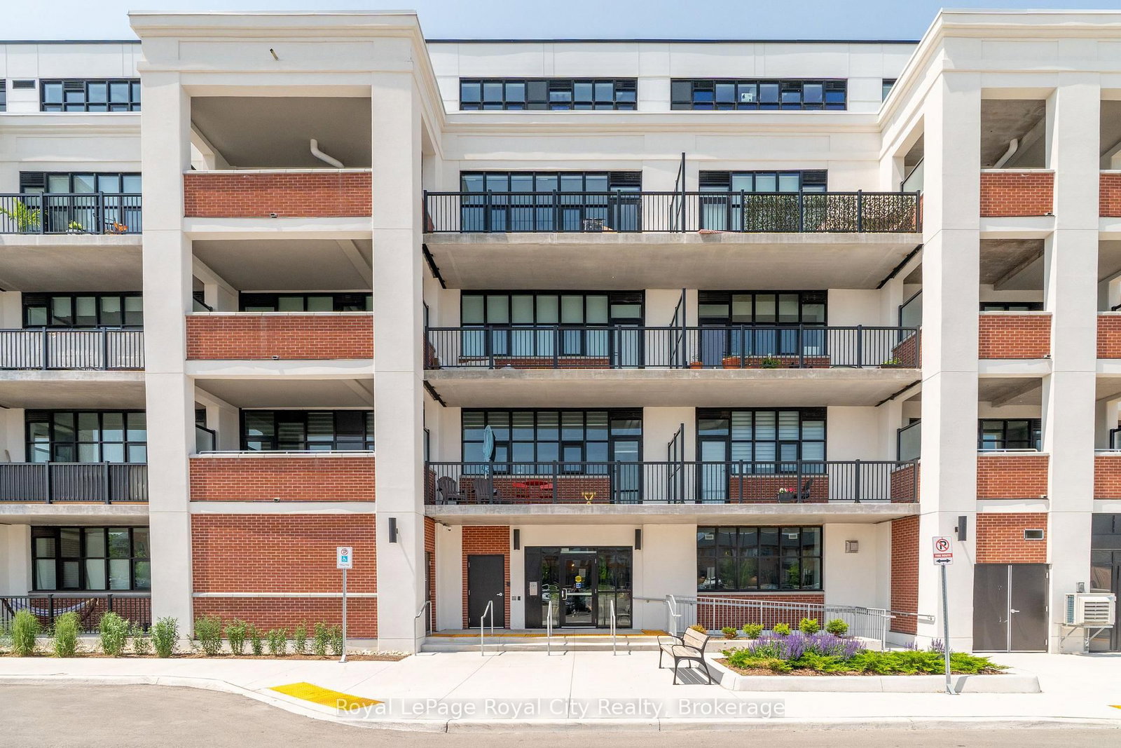 120 Huron Street, Unit 112 - Photo 4