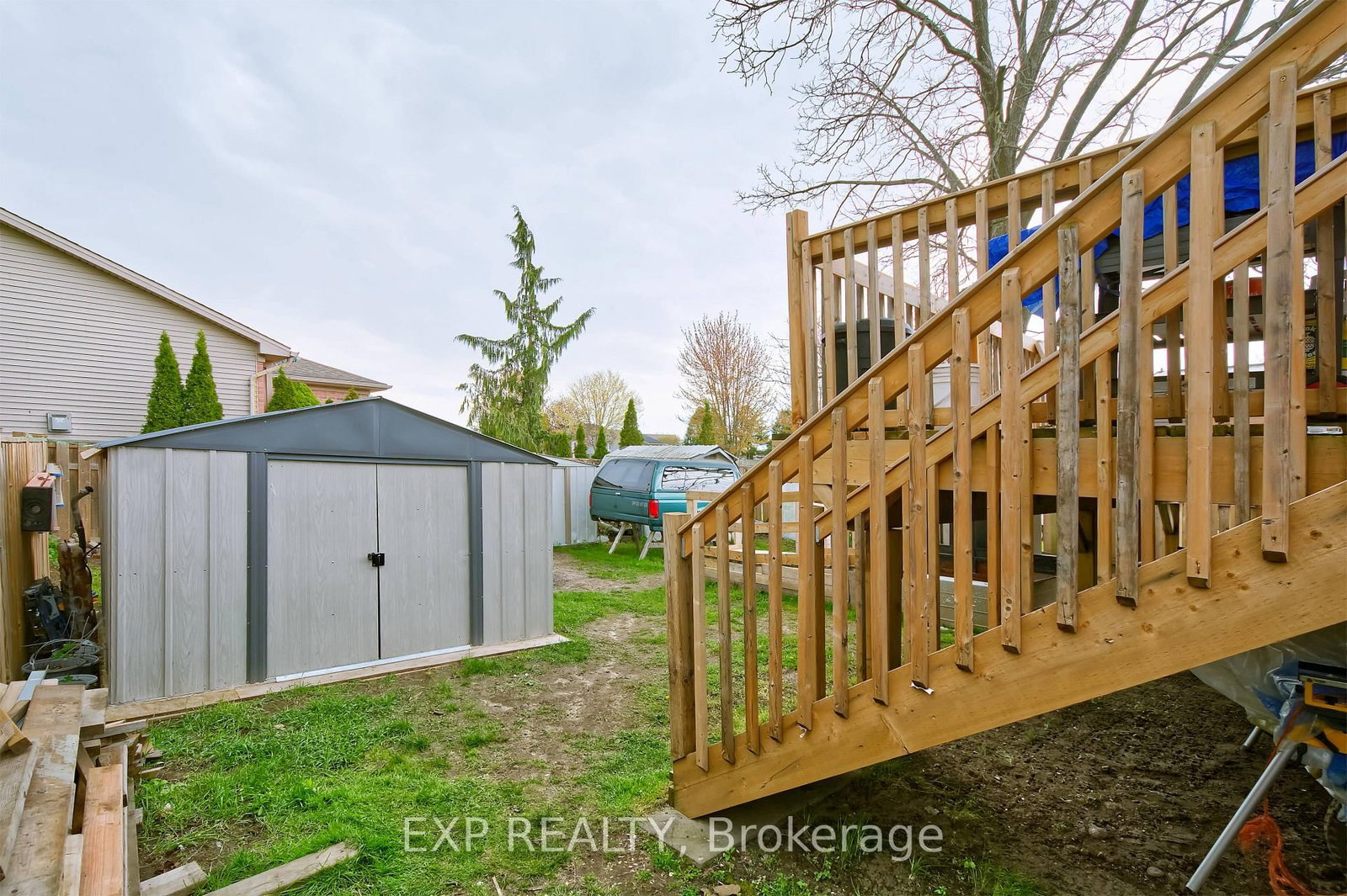 313 S John Street • Aylmer, ON photo 38