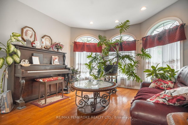1692 Black Bay Road