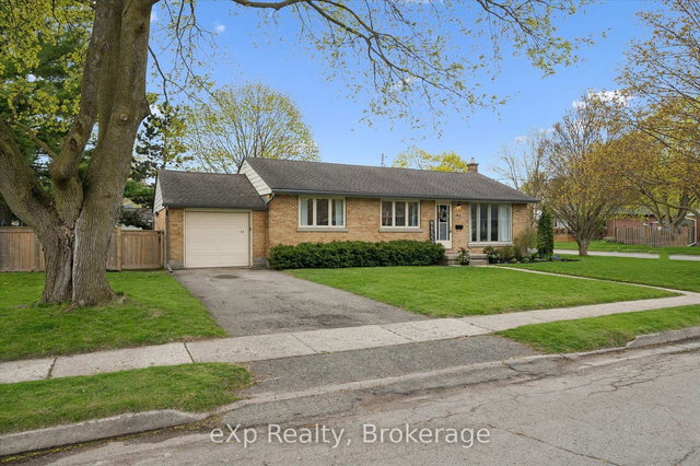 14 Glenwood Avenue