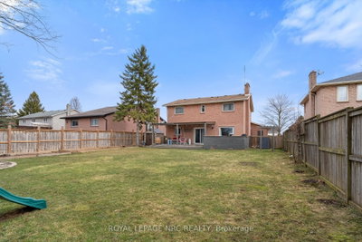 51 Briarsdale Crescent — photo 2