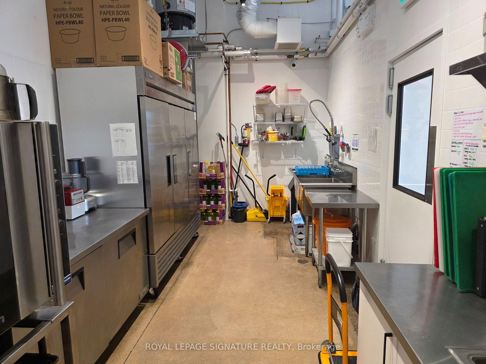 1876 Oxford Street, Unit 6 - Photo 13