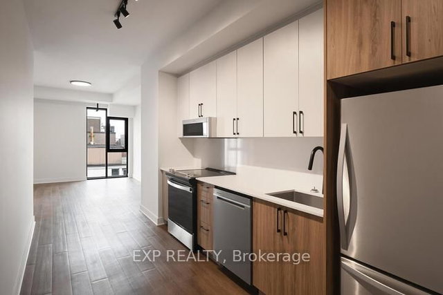 204 - 331 Cooper Street