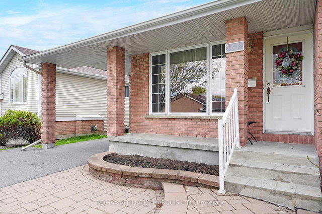 297 Ivan Crescent