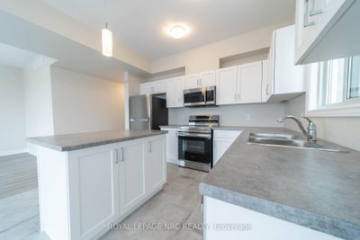 52 Willson Drive • Thorold, ON photo 4