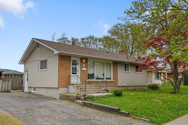 LOWER - 51 Jacobson Avenue
