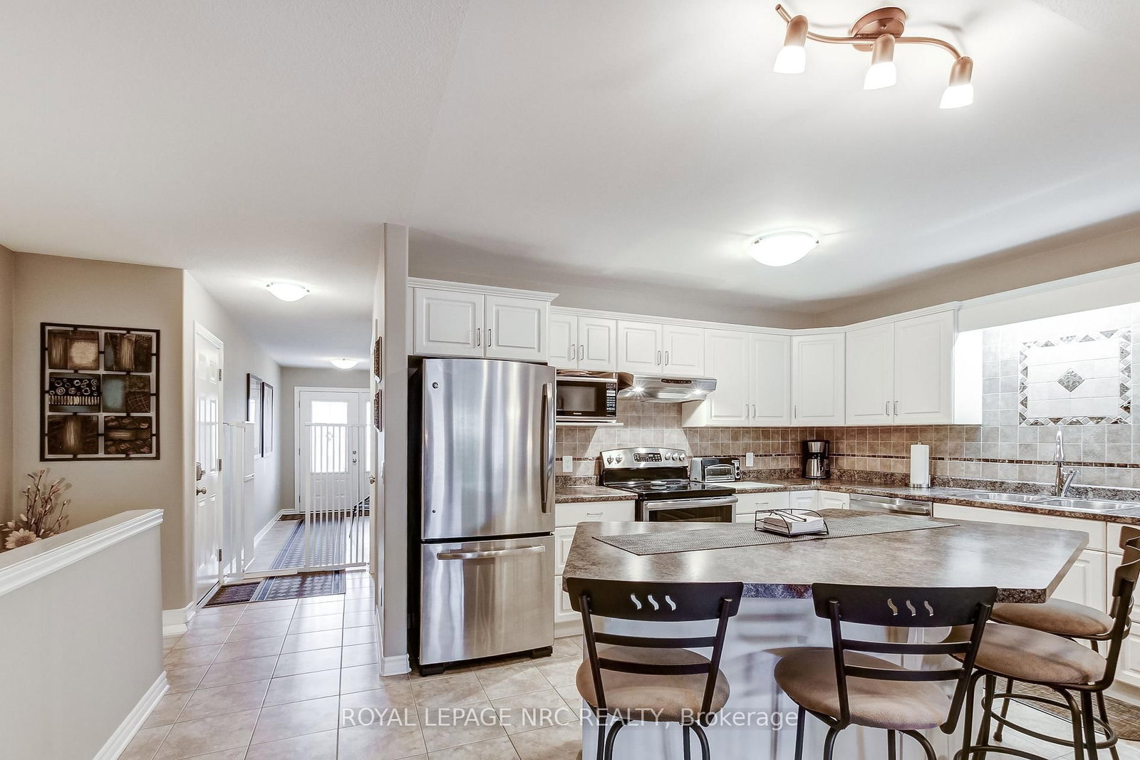 11 Rose Glen Crescent • Niagara-on-the-Lake, ON photo 11