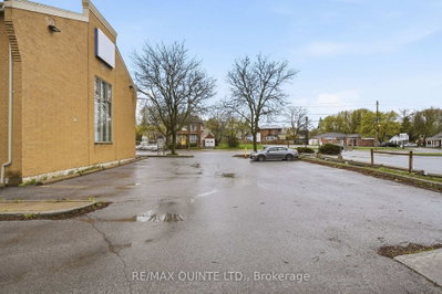 115 Picton Main Street — more photos