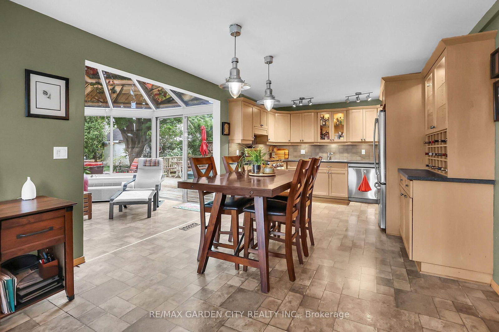 10 Maple Avenue - Photo 10