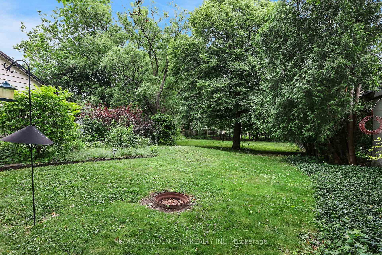 10 Maple Avenue - Photo 31