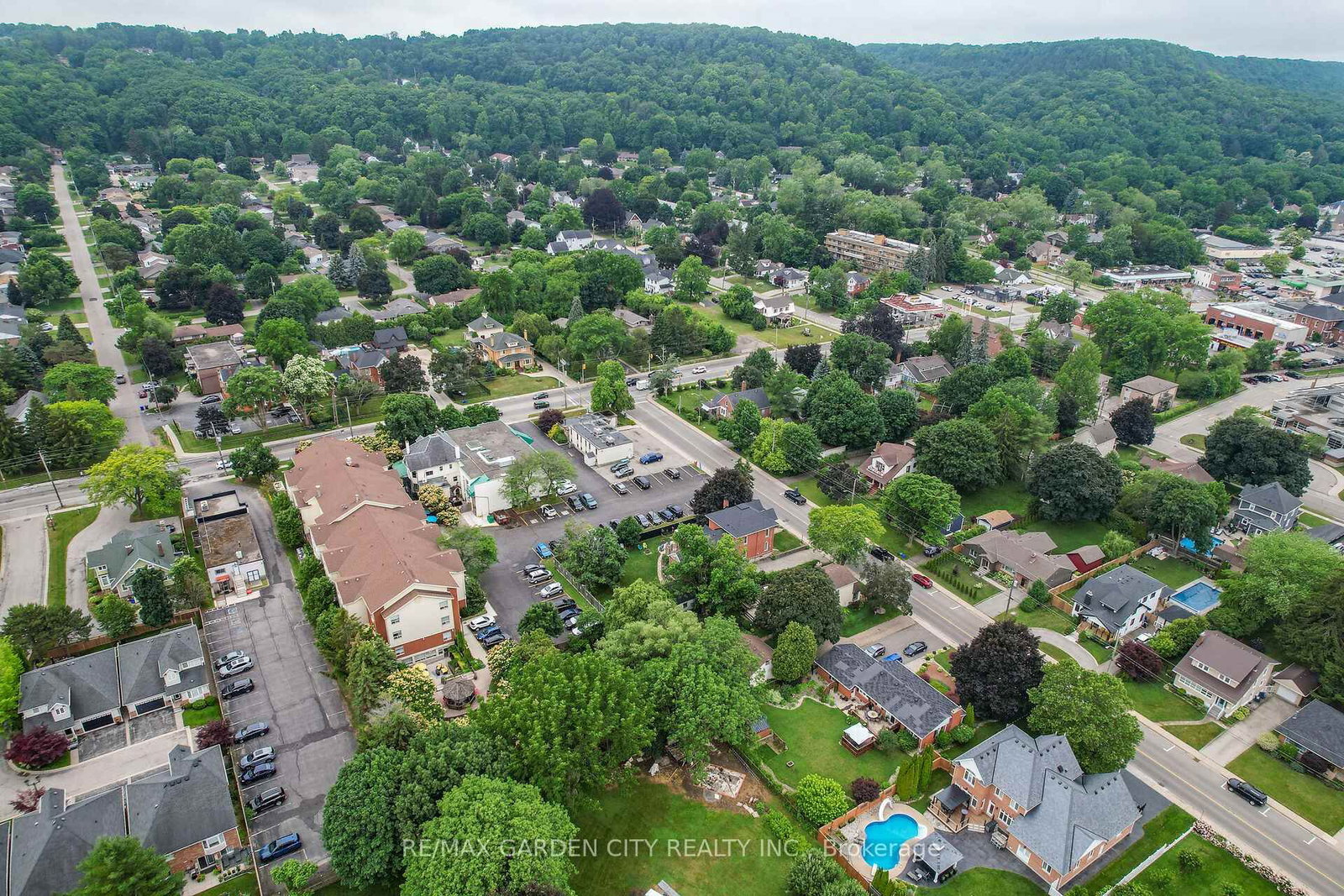 10 Maple Avenue - Photo 37