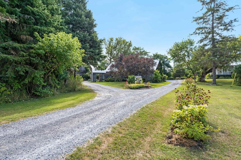 3840 Old Almonte Rd photo 4
