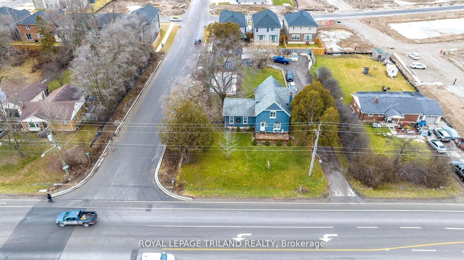 3077 White Oak Road, London South