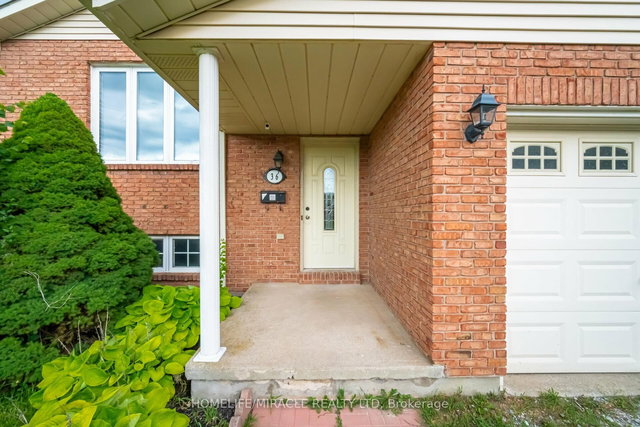upper - 36 Poplar Crescent